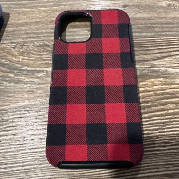Otter box case symmetry series iPhone 12/12 Pro- Red Plaid NEW - Picture 7 of 7